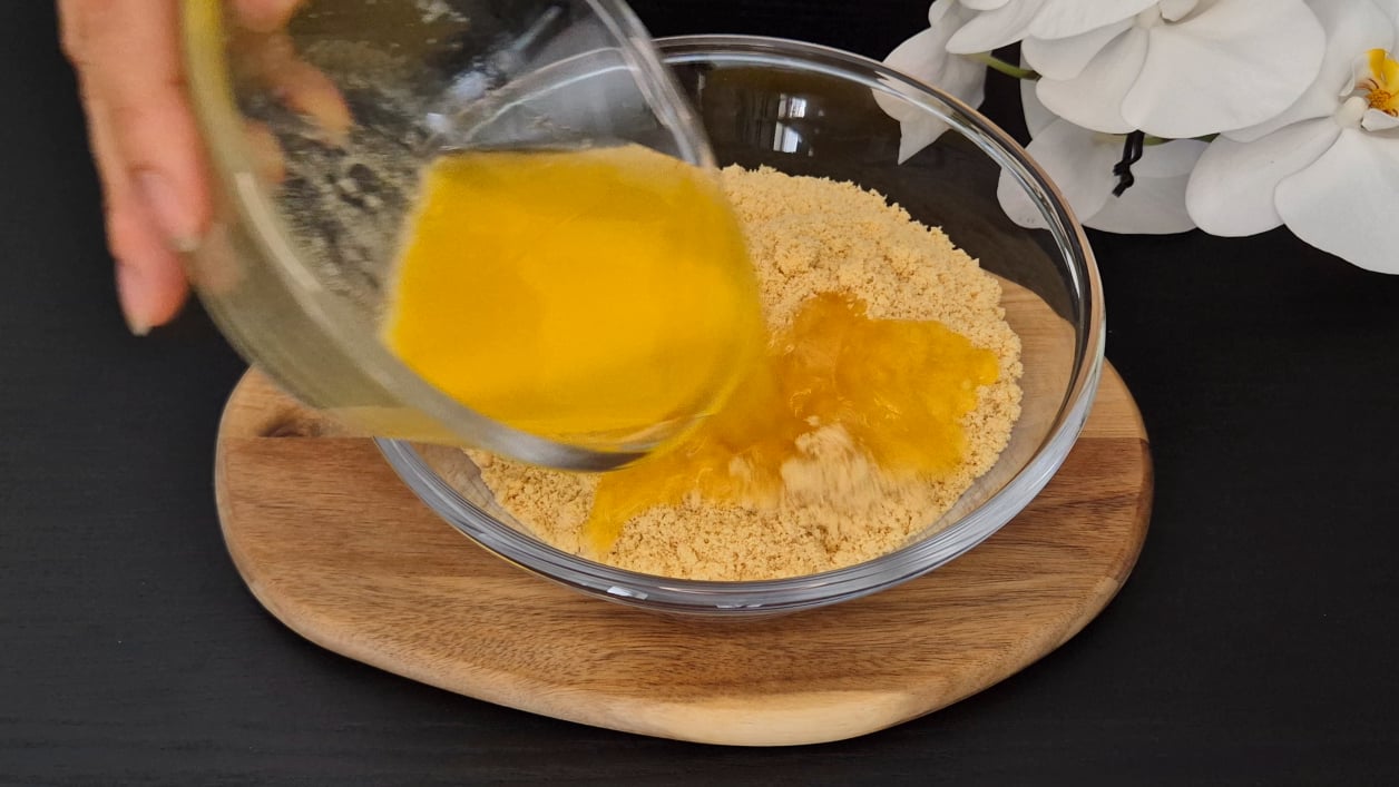 Prepare the Cookie Crust