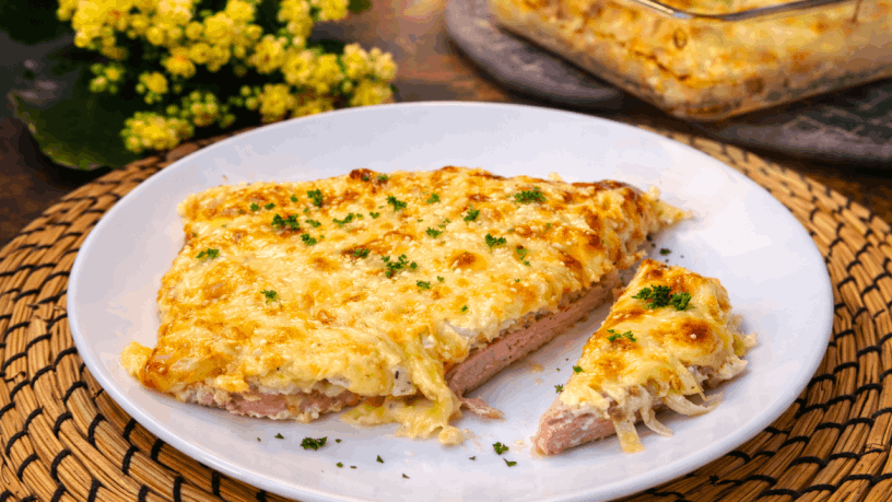 Incredibly Tender Meat Сasserole with Yogurt Sauce and Cheese