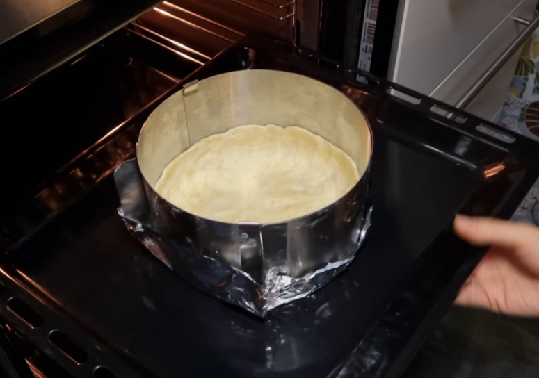 Shape and Pre-Bake the Crust