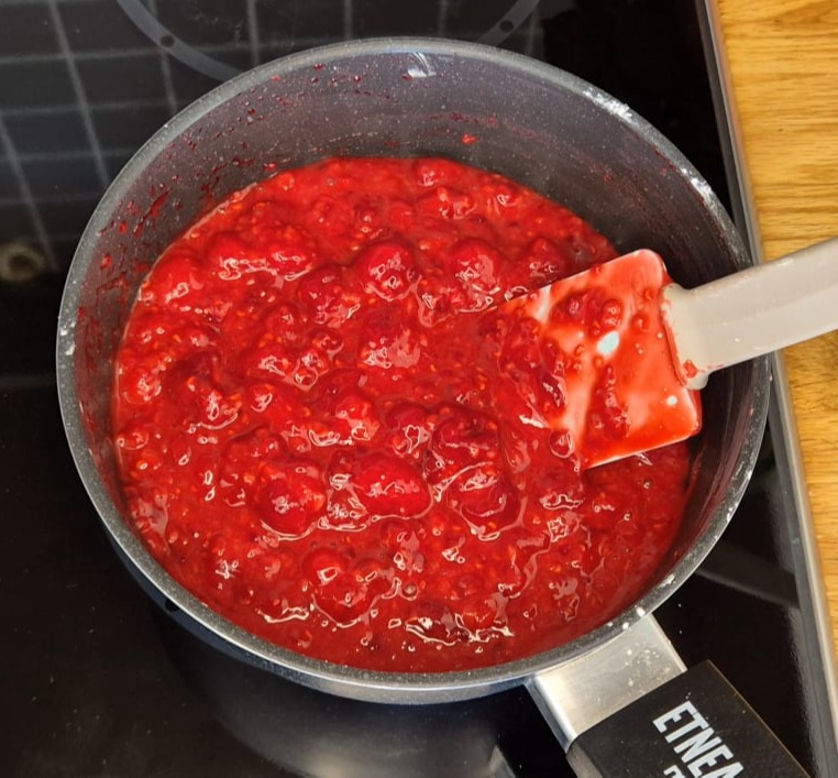 Prepare the Raspberry Filling